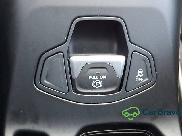 Used 2019 Jeep Renegade Altitude w/ UConnect 8.4 Nav Group AWD/4WD image 27