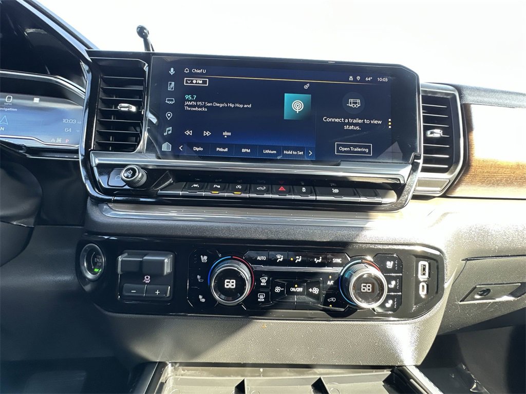 Used 2022 Chevrolet Silverado 1500 High Country w/ Technology Package image 27