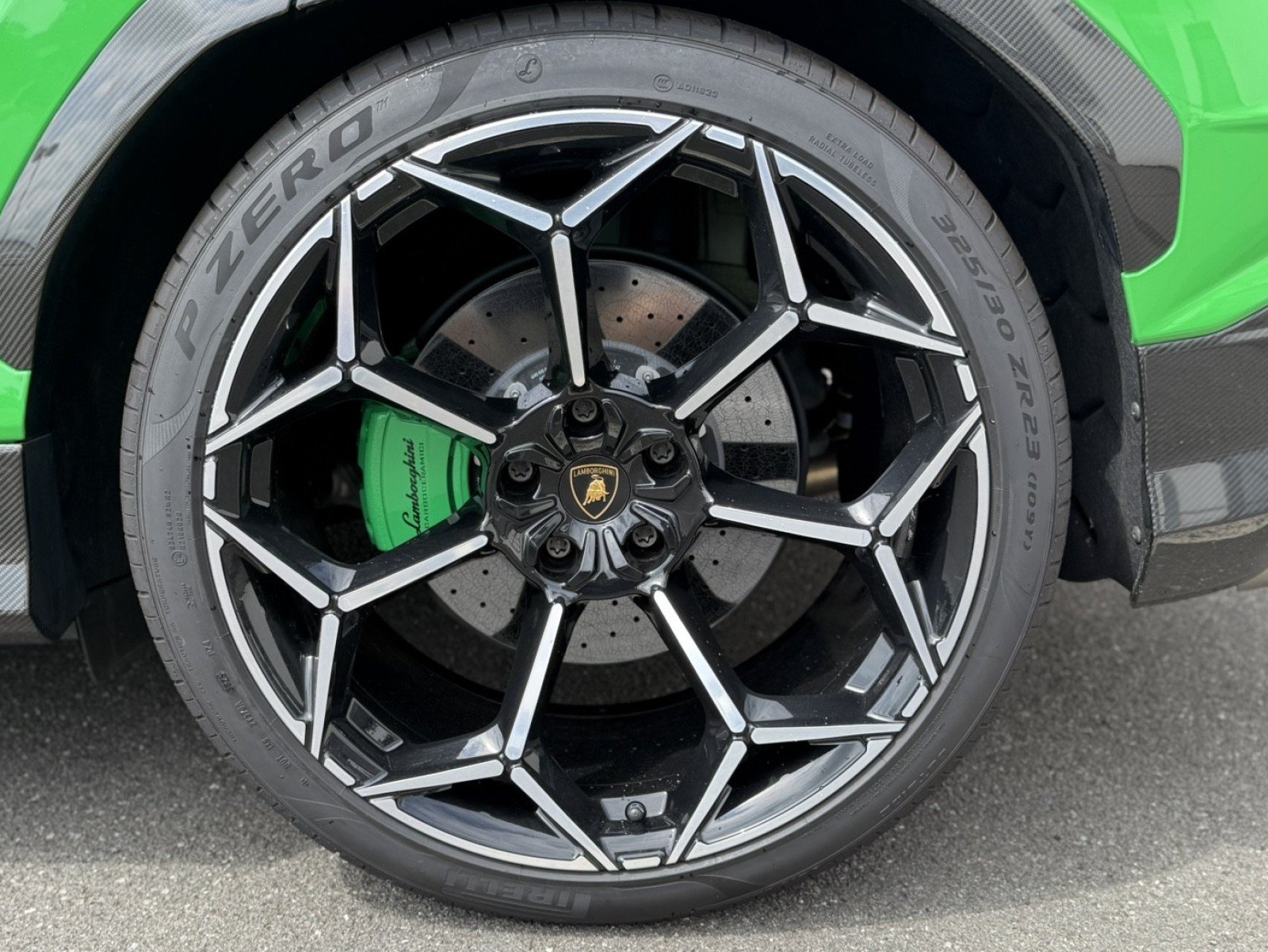 Used 2024 Lamborghini Urus Performante AWD/4WD image 10