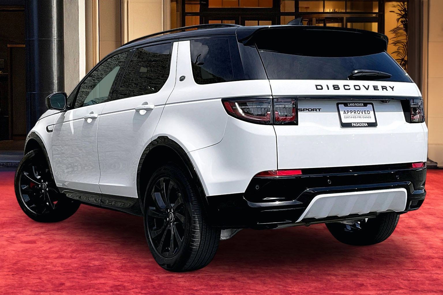 Certified 2024 Land Rover Discovery Sport Dynamic SE AWD/4WD image 11