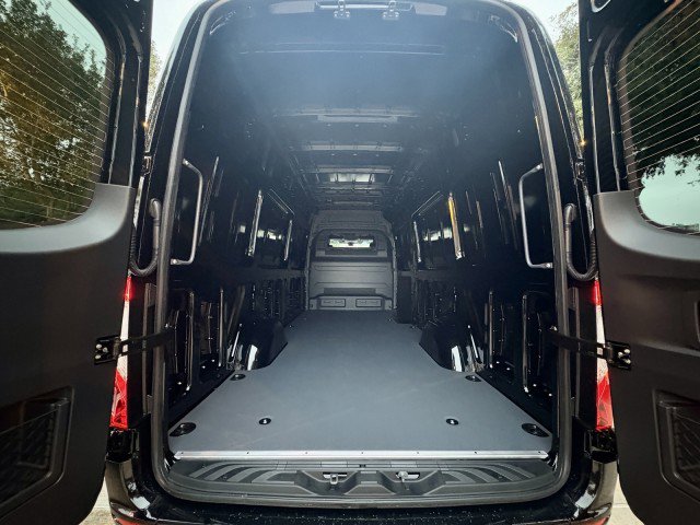 New 2026 Mercedes-Benz Sprinter 2500 image 22