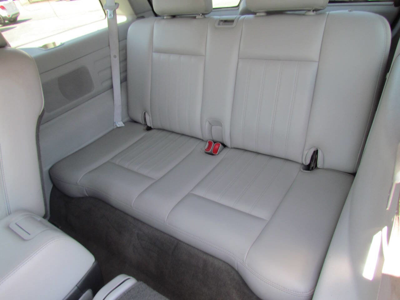 Used 2004 Lincoln Aviator Luxury image 14