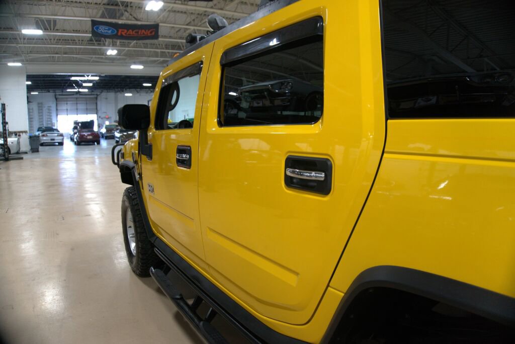 Used 2003 HUMMER H2 w/ Preferred Equipment Group image 18