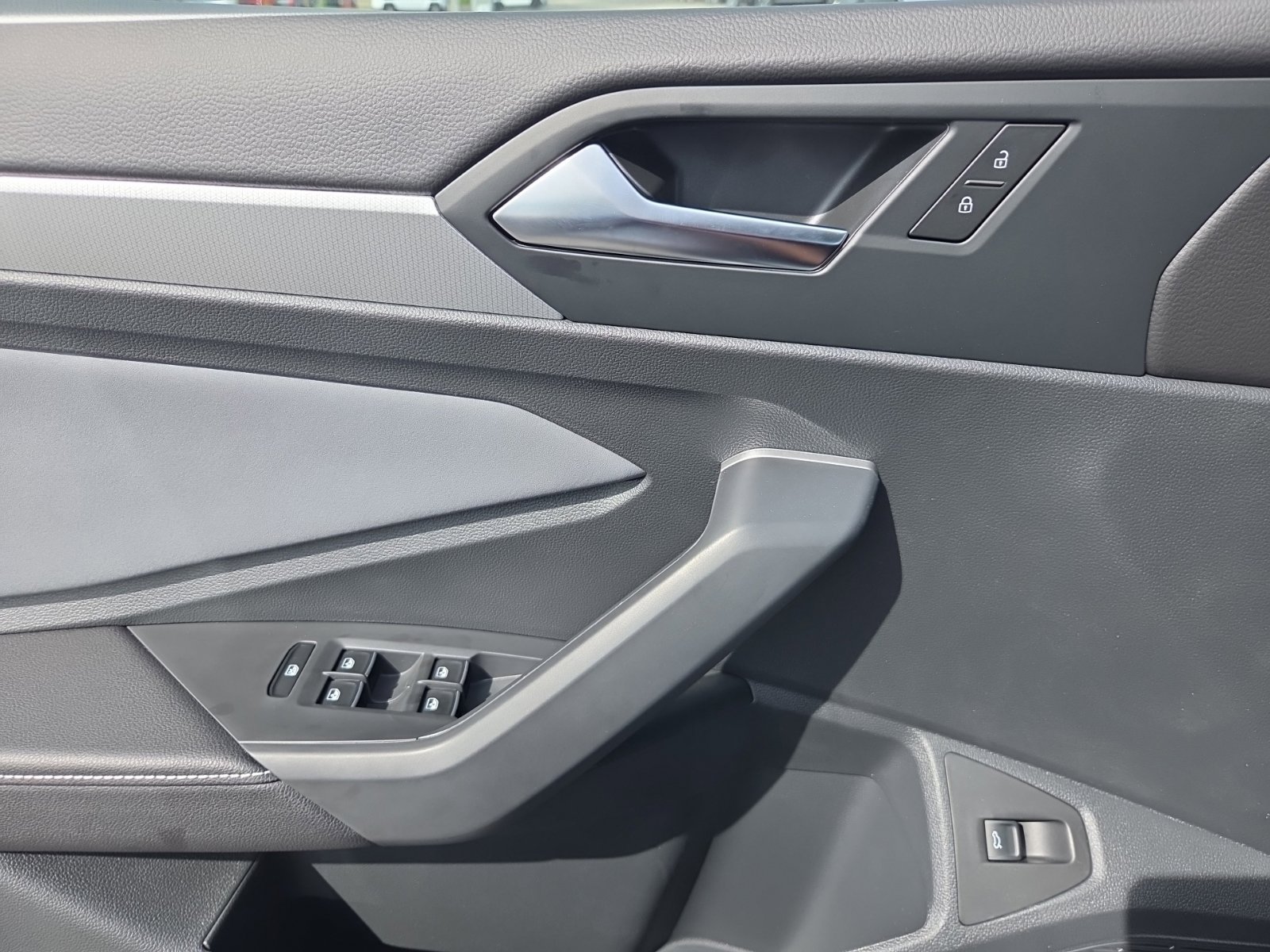New 2027 Volkswagen Jetta SE FWD image 21