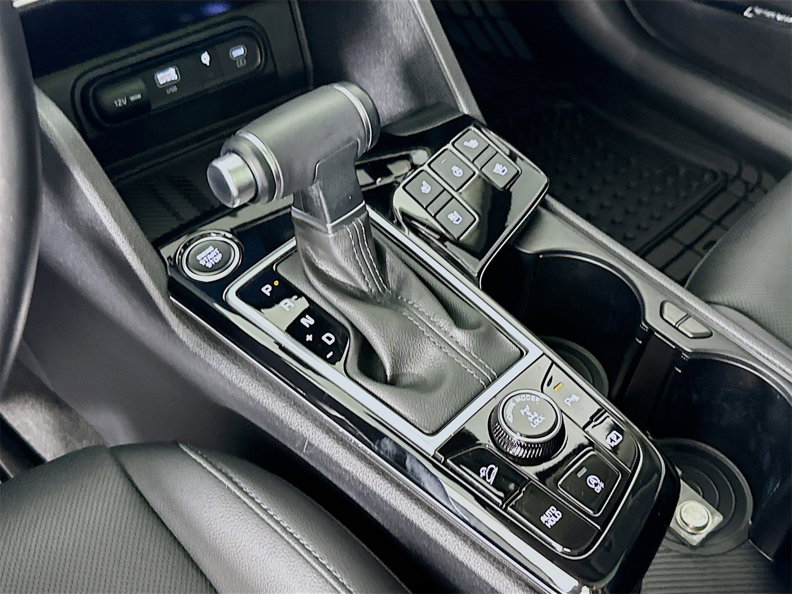 Used 2024 Kia Sportage SX image 17