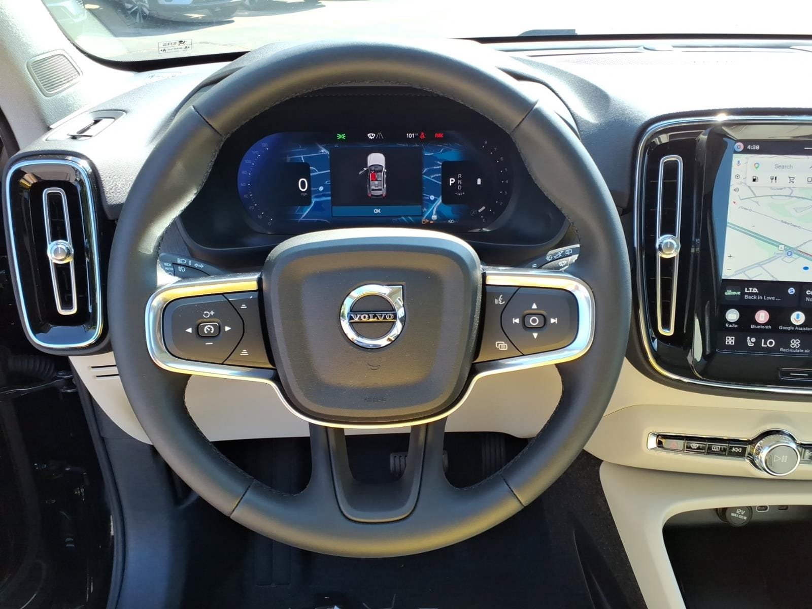 New 2026 Volvo XC40 B5 Ultra w/ Protection Package Premier AWD/4WD image 22