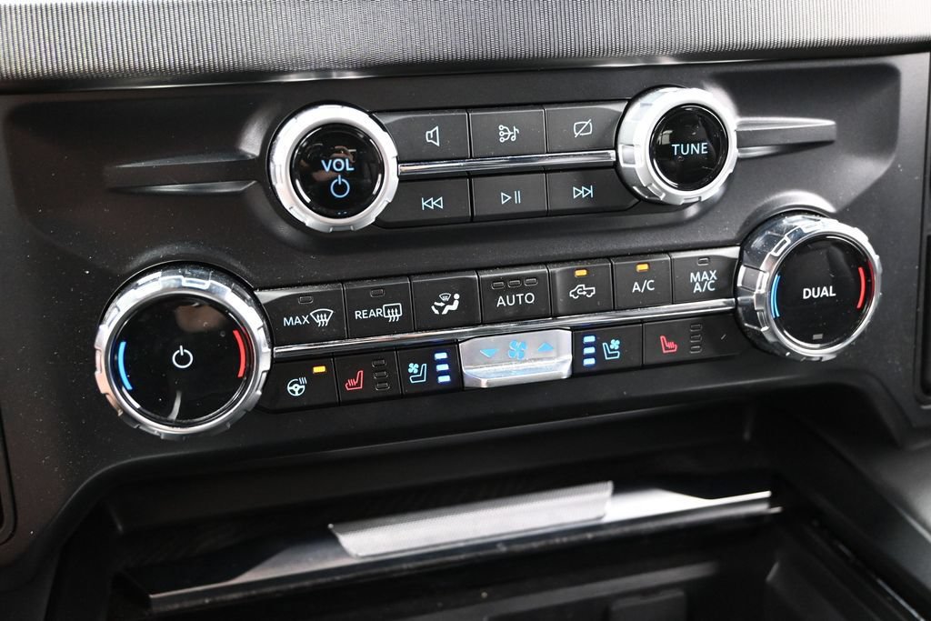 Used 2024 Ford F250 Platinum AWD/4WD image 41