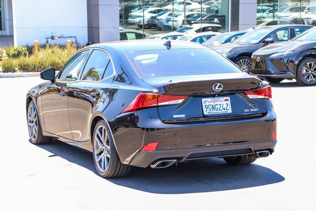 Used 2020 Lexus IS 350 F Sport w/ F Sport Package RWD image 4
