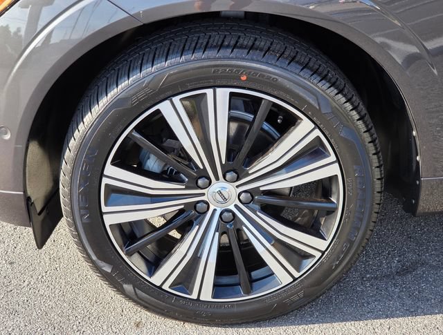 Certified 2023 Volvo XC60 B5 Plus FWD image 26