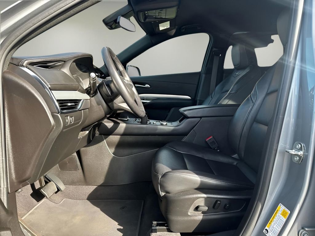 Used 2023 Cadillac XT4 Premium Luxury FWD image 10