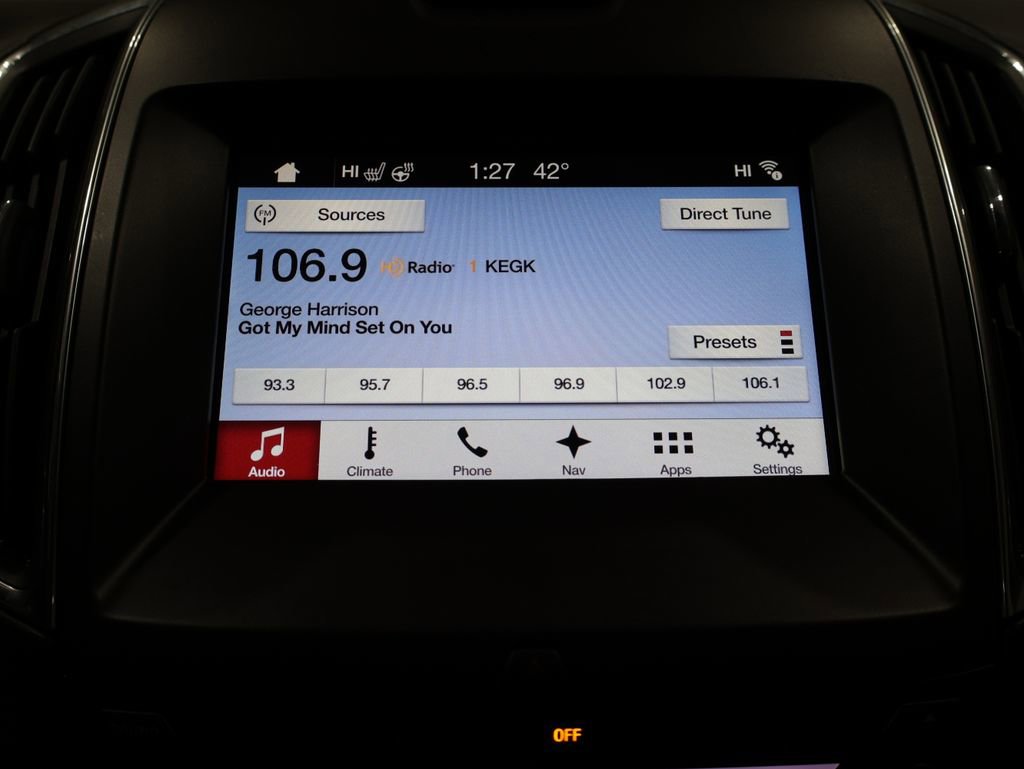 Used 2018 Ford Edge Titanium w/ Equipment Group 301A image 32