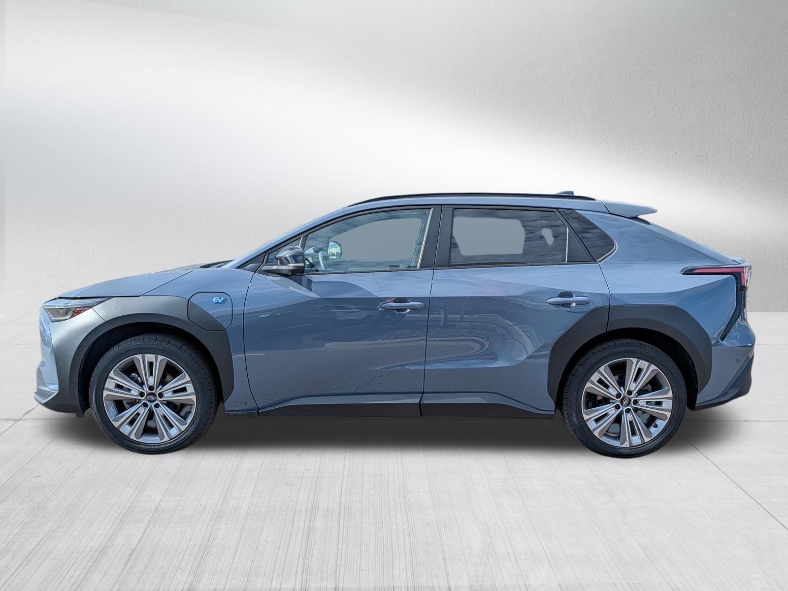 Used 2023 Subaru Solterra AWD image 4