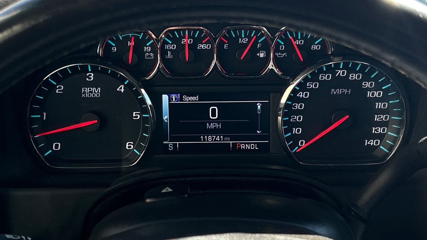 Used 2018 Chevrolet Tahoe LT w/ Luxury Package image 21