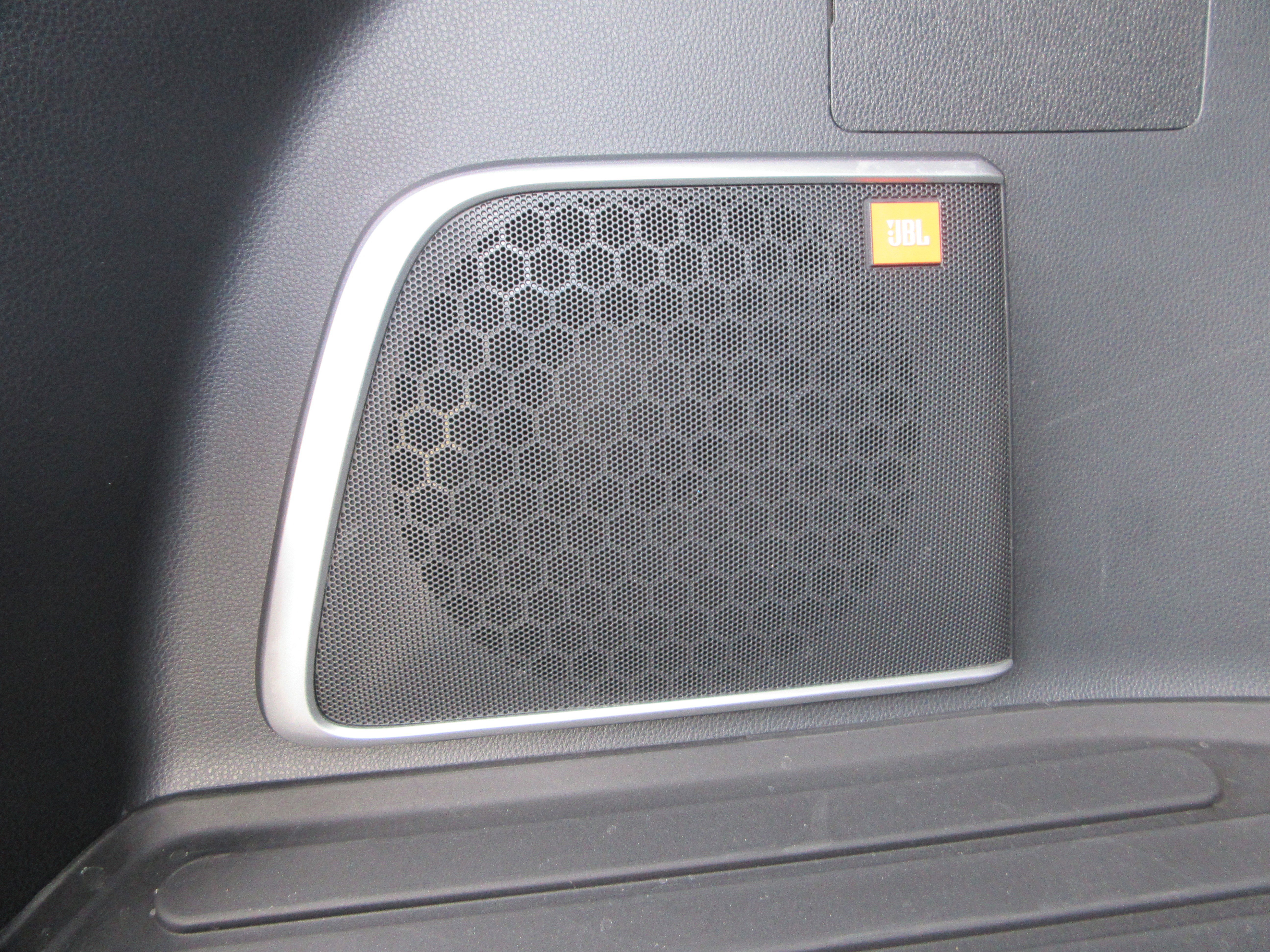 Used 2024 Toyota Venza XLE image 50