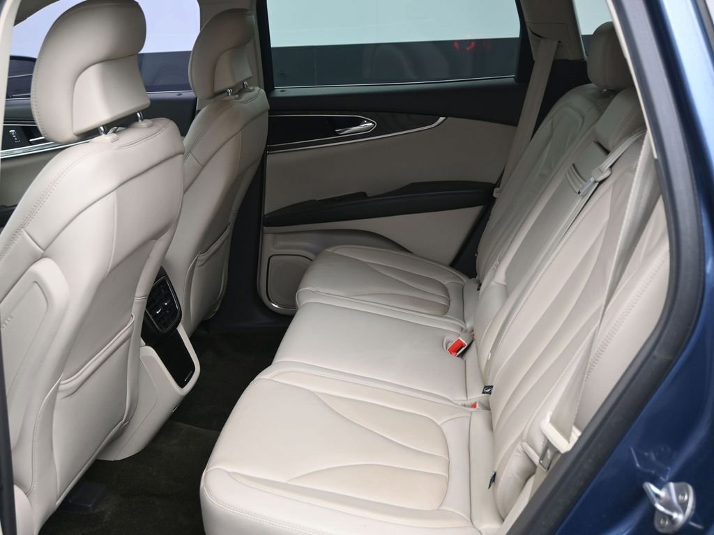 Used 2018 Lincoln MKX Select w/ Select Plus Package image 14