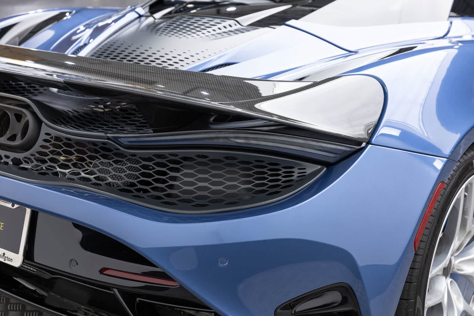 Used 2026 McLaren 750S Spider RWD image 46