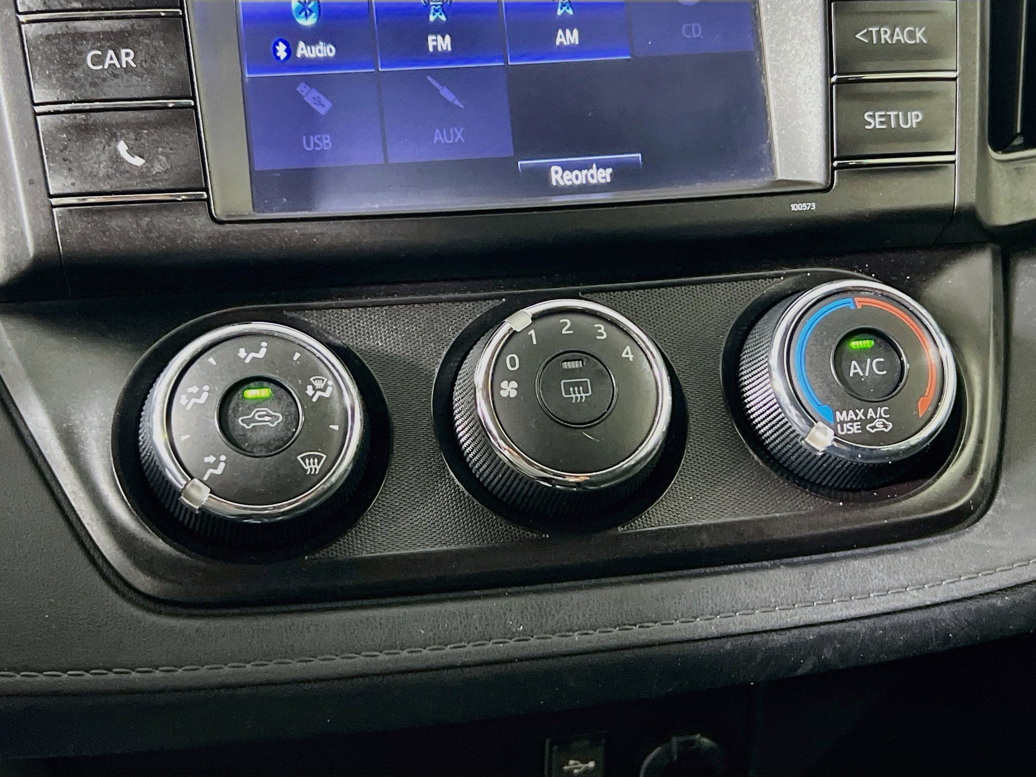 Used 2016 Toyota RAV4 LE FWD image 24