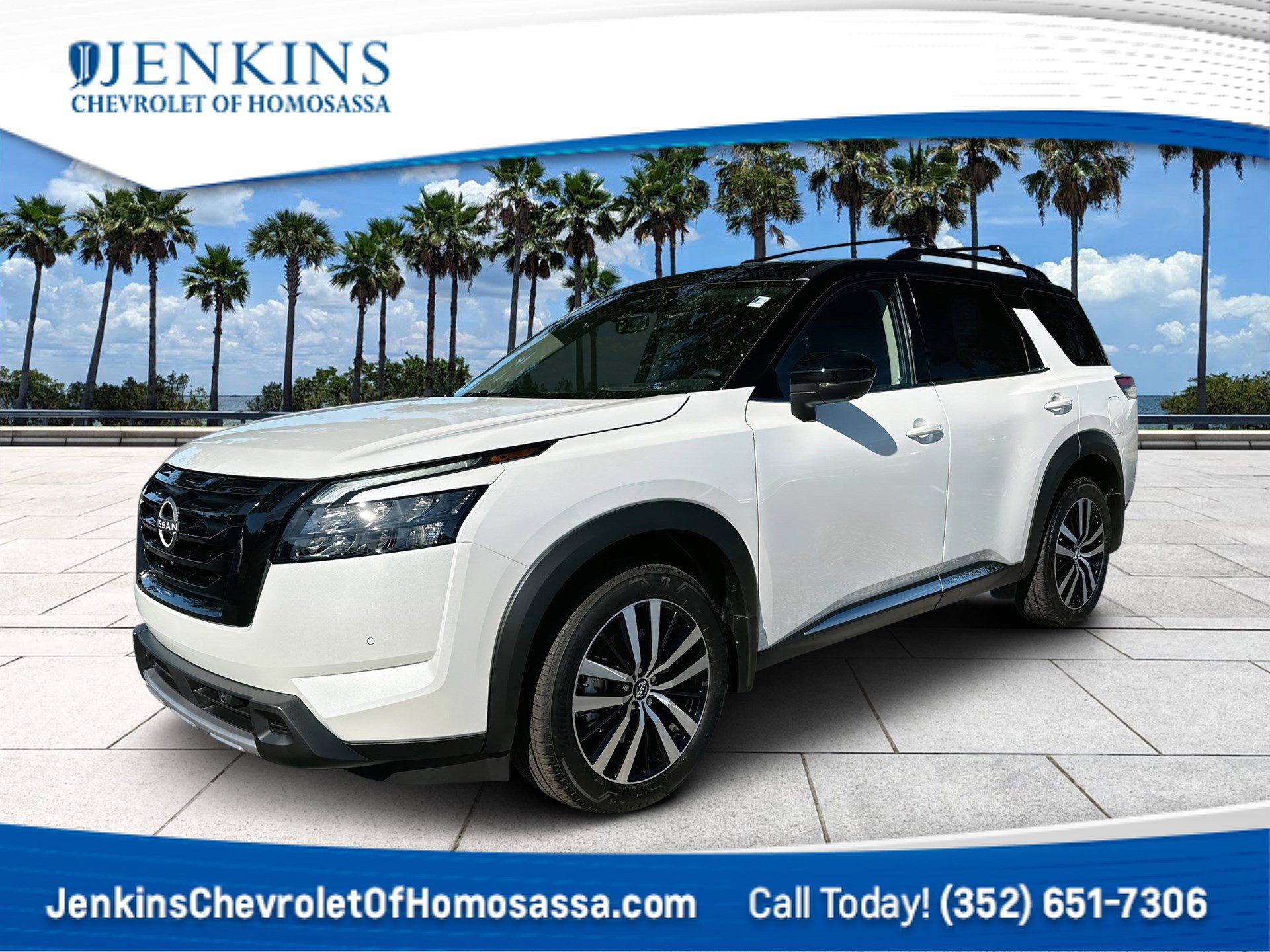 Used 2025 Nissan Pathfinder Platinum