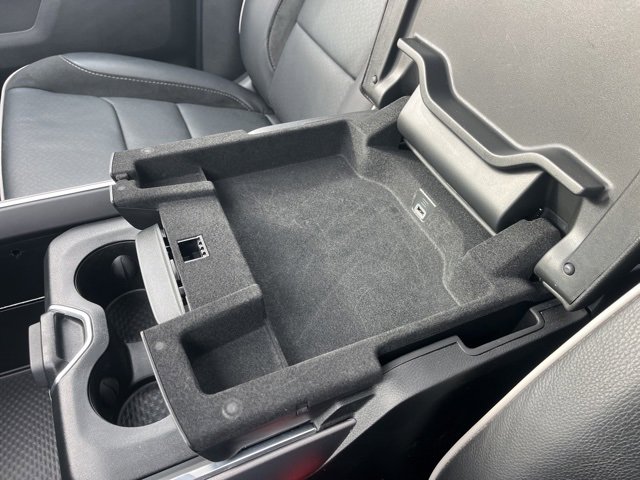 Used 2025 RAM 1500 Laramie w/ Sport Appearance Package image 29