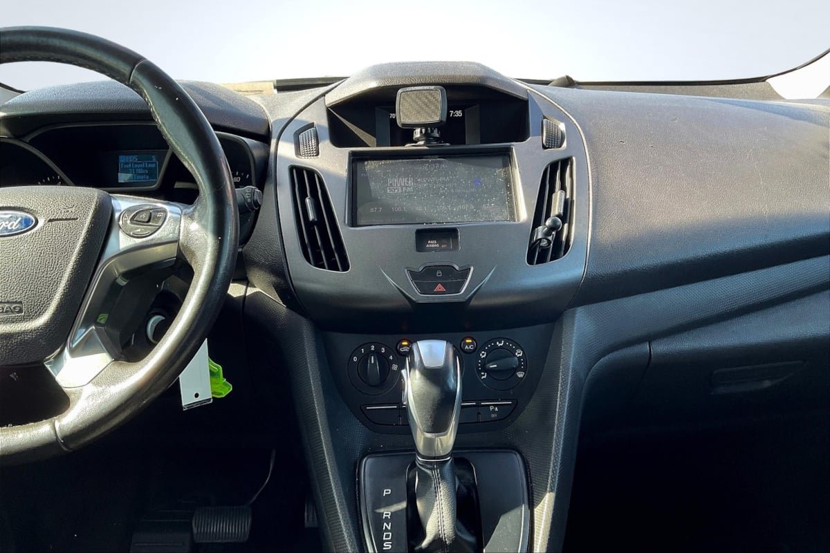 Used 2016 Ford Transit Connect XLT FWD image 5