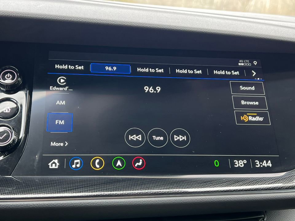 Used 2023 Buick Envision Essence w/ Technology Package I image 23