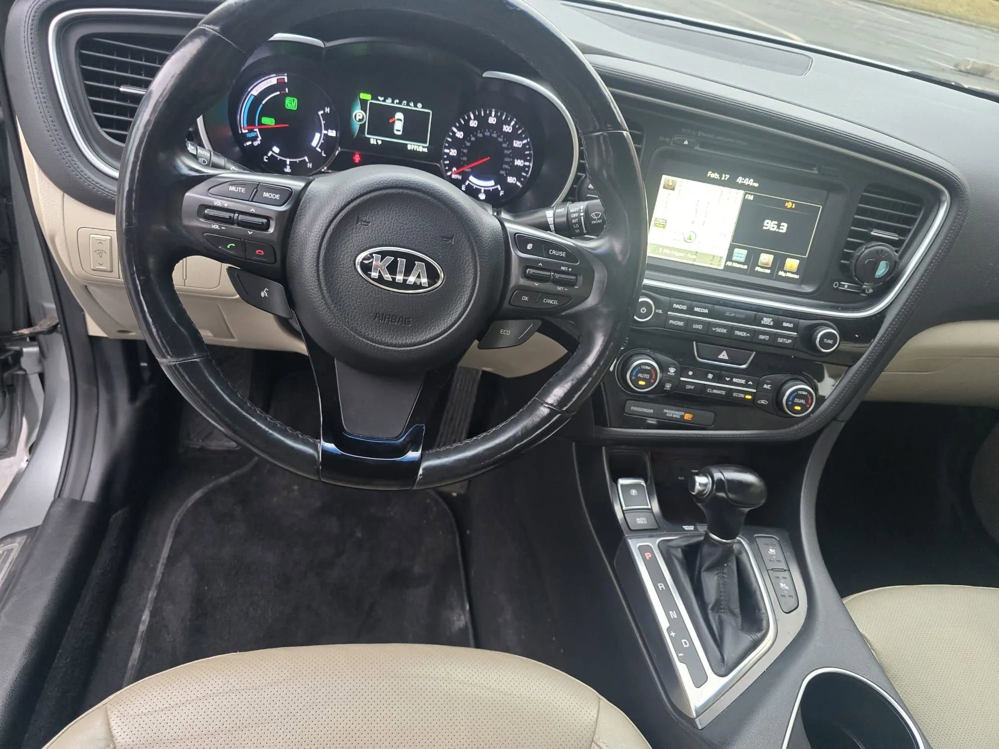 Used 2015 Kia Optima EX image 23