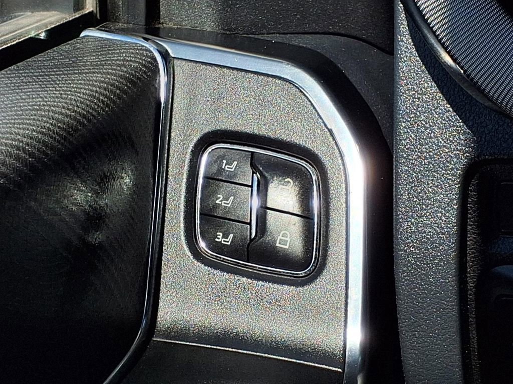 Used 2023 Ford F250 Platinum AWD/4WD image 40