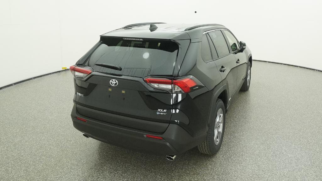 New 2025 Toyota RAV4 XLE image 19