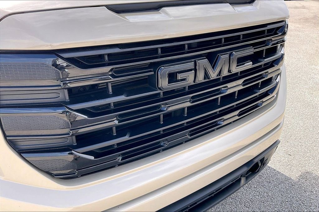 Used 2022 GMC Sierra 1500 Elevation w/ X31 Off-Road Package AWD/4WD image 33