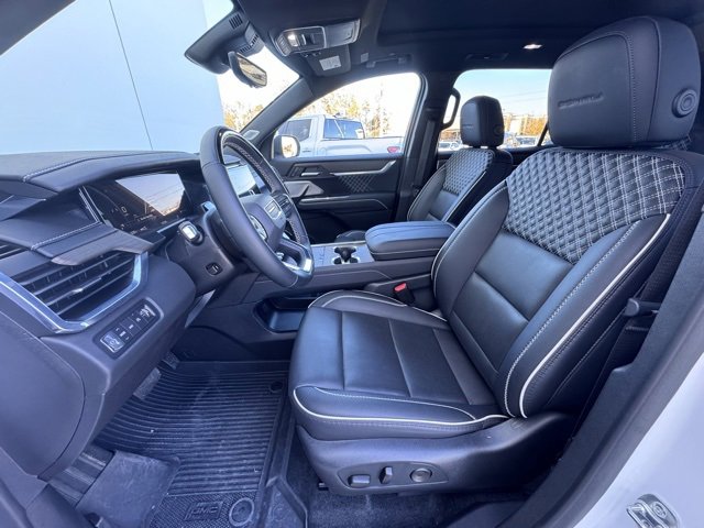 Used 2024 GMC Acadia Denali w/ Super Cruise Package image 10