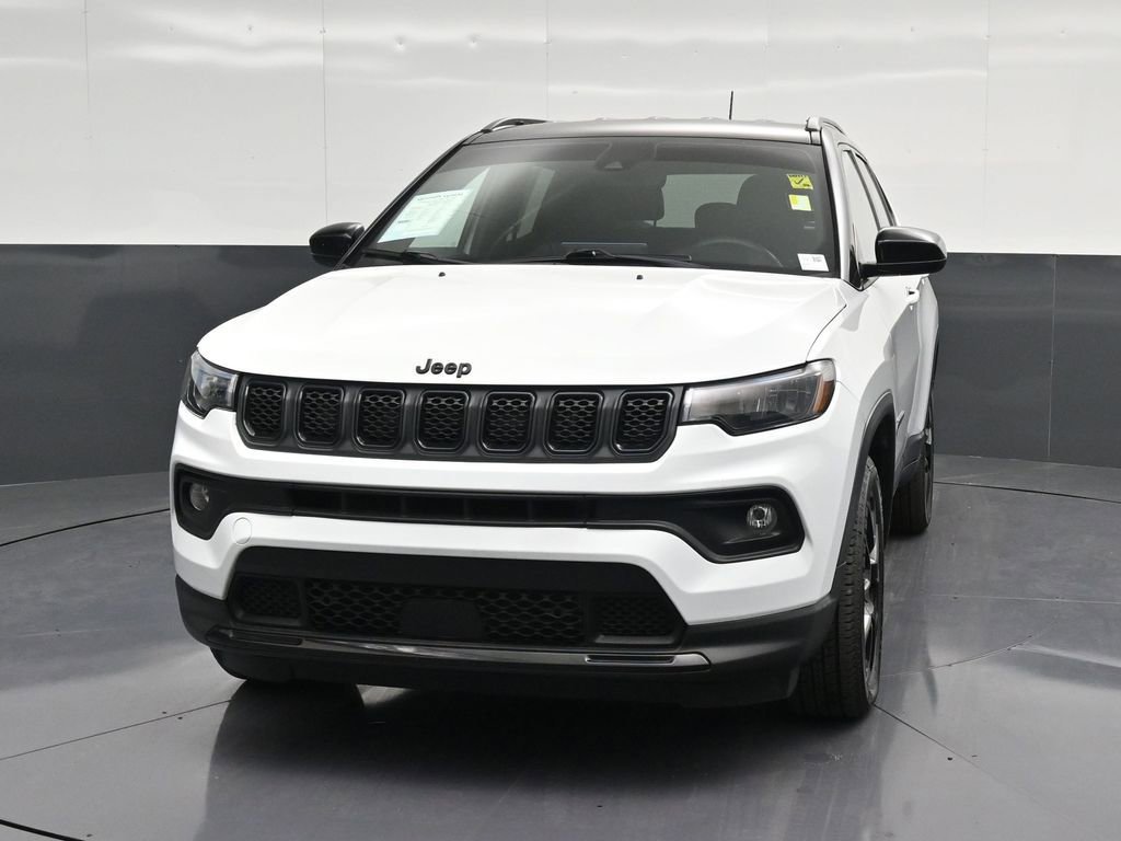 Used 2023 Jeep Compass Altitude image 6
