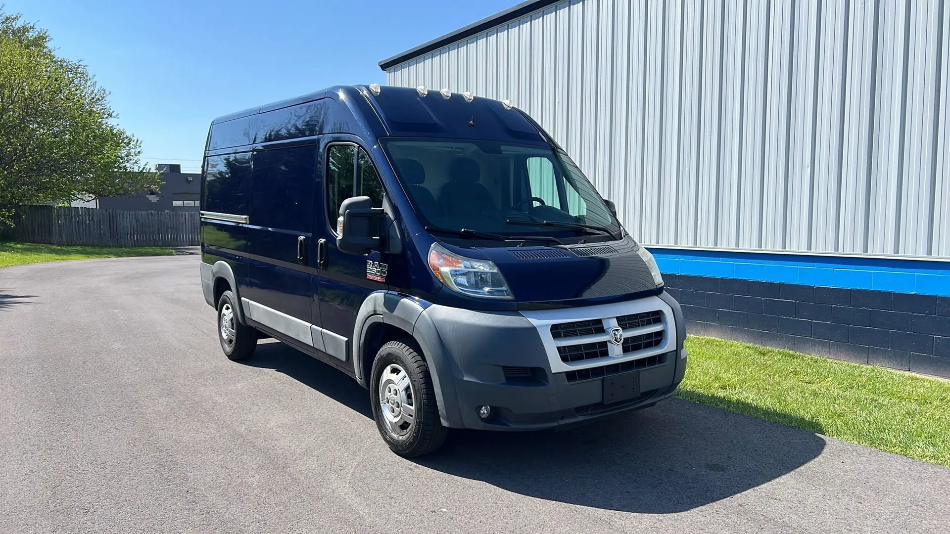 Used 2014 RAM ProMaster 2500 w/ Interior Convenience Group FWD image 3
