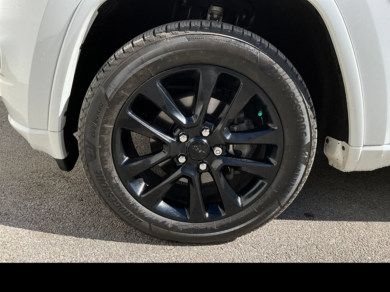 Used 2020 Jeep Grand Cherokee Altitude AWD/4WD image 22