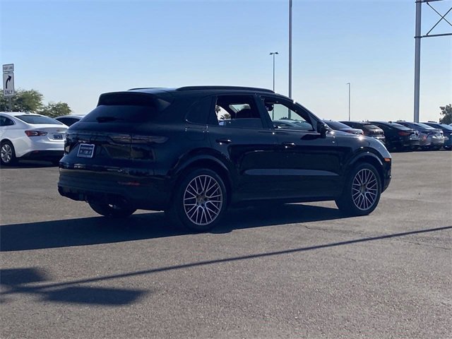 Used 2023 Porsche Cayenne S Platinum w/ Premium Package Plus image 6