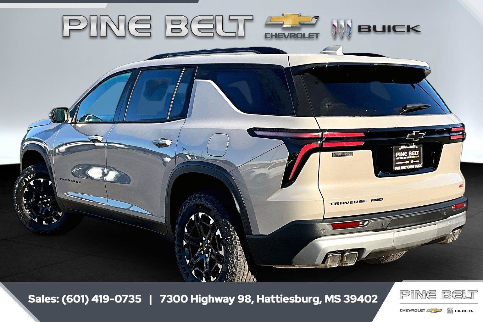 New 2027 Chevrolet Traverse Z71 w/ Driver Confidence Package AWD/4WD image 2