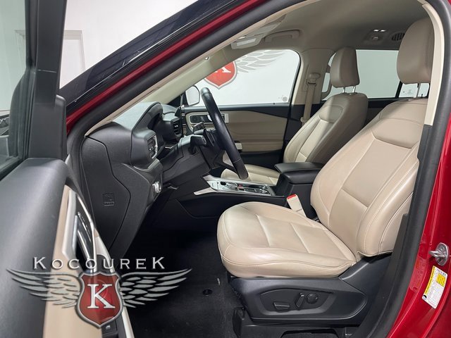 Used 2021 Ford Explorer XLT w/ Equipment Group 202A image 11