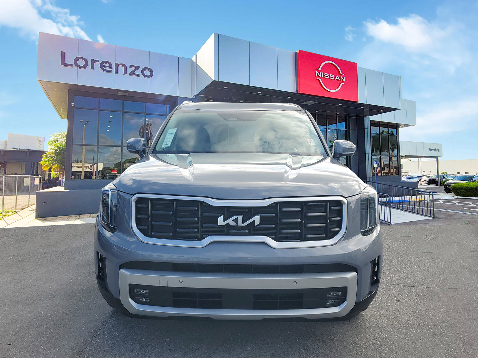 Used 2024 Kia Telluride SX AWD/4WD image 2