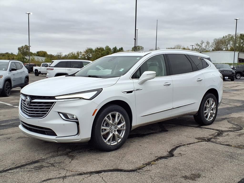 Used 2023 Buick Enclave Premium w/ Experience Buick Package image 3