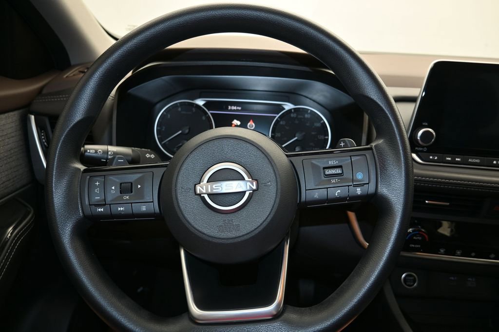 Certified 2023 Nissan Rogue SV FWD image 13