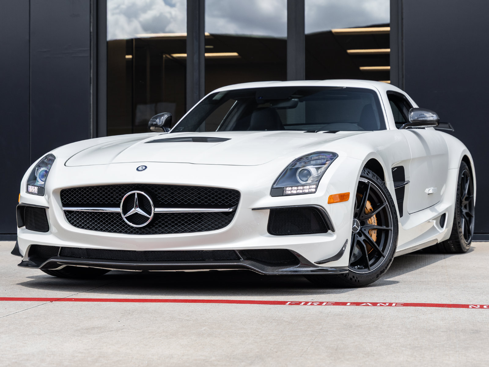 Used 2014 Mercedes-Benz SLS AMG Black Series image 1