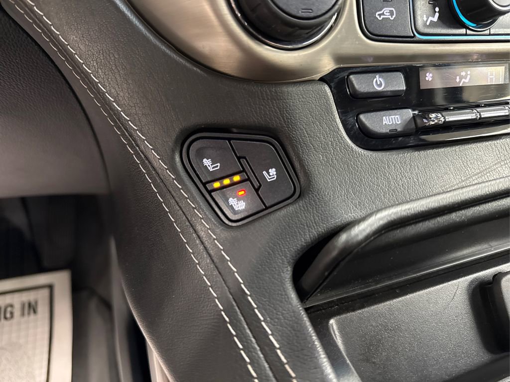 Used 2019 GMC Yukon Denali w/ Denali Ultimate Package image 32