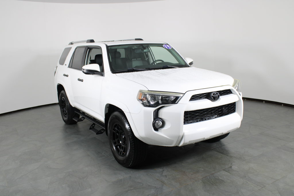 Used 2019 Toyota 4Runner SR5 Premium RWD image 4
