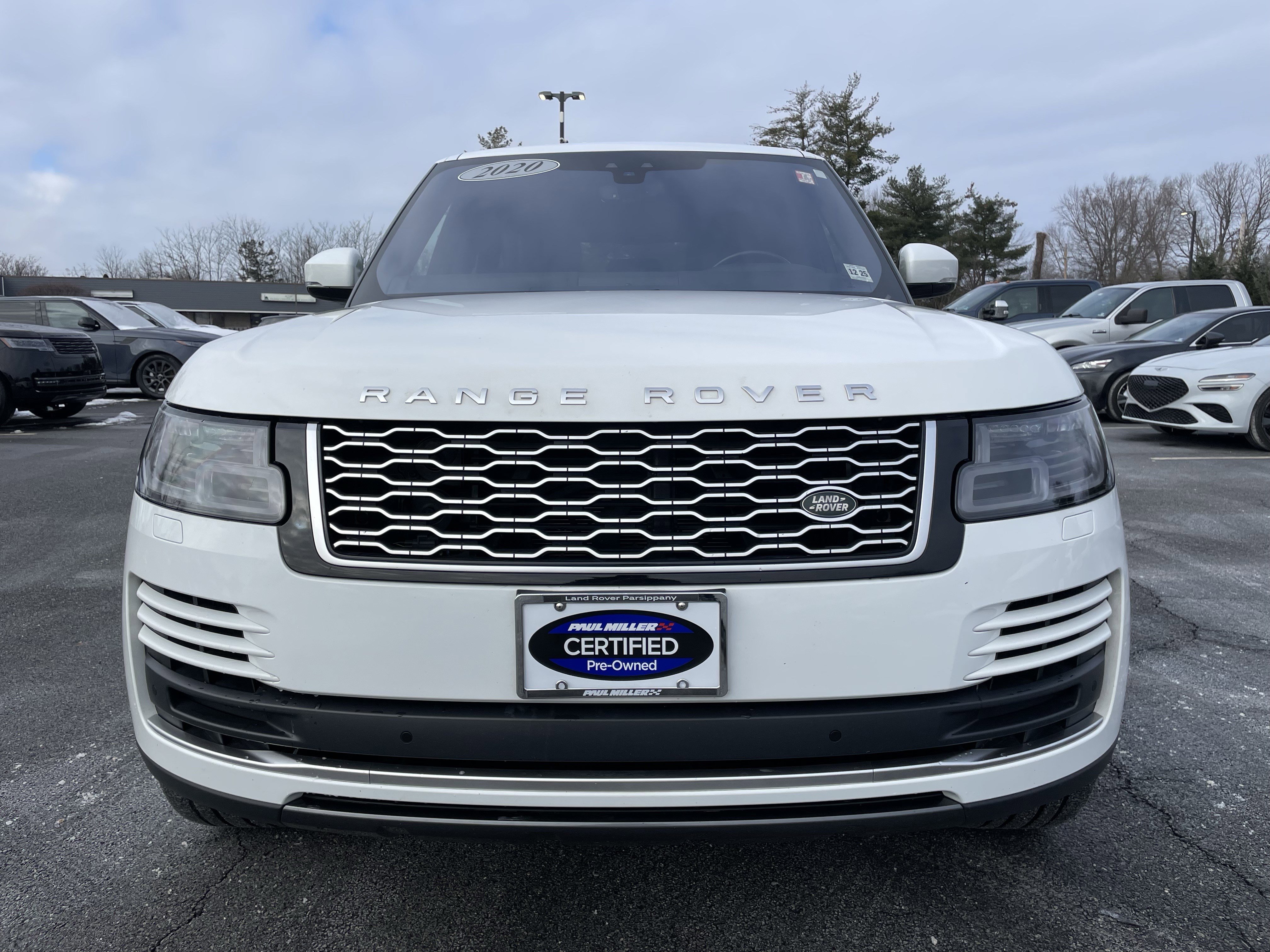 Used 2020 Land Rover Range Rover HSE image 2