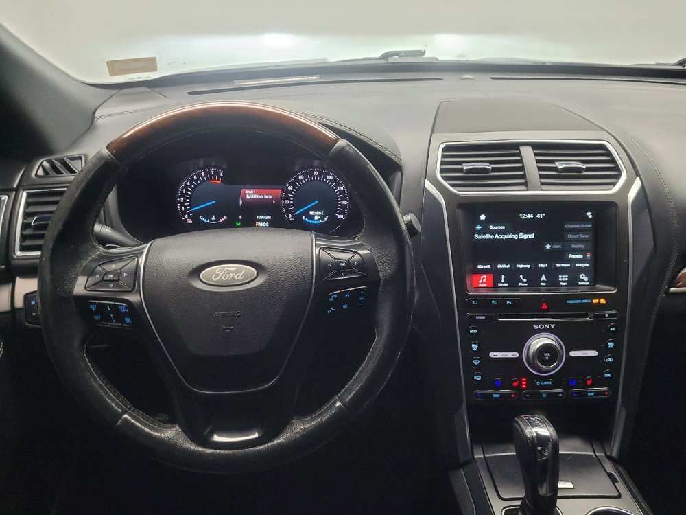 Used 2018 Ford Explorer Platinum AWD/4WD image 22