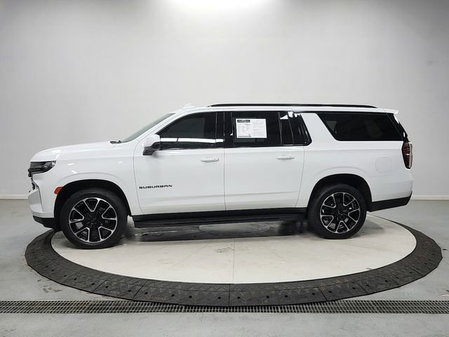 Used 2024 Chevrolet Suburban RST w/ Luxury Package AWD/4WD image 4
