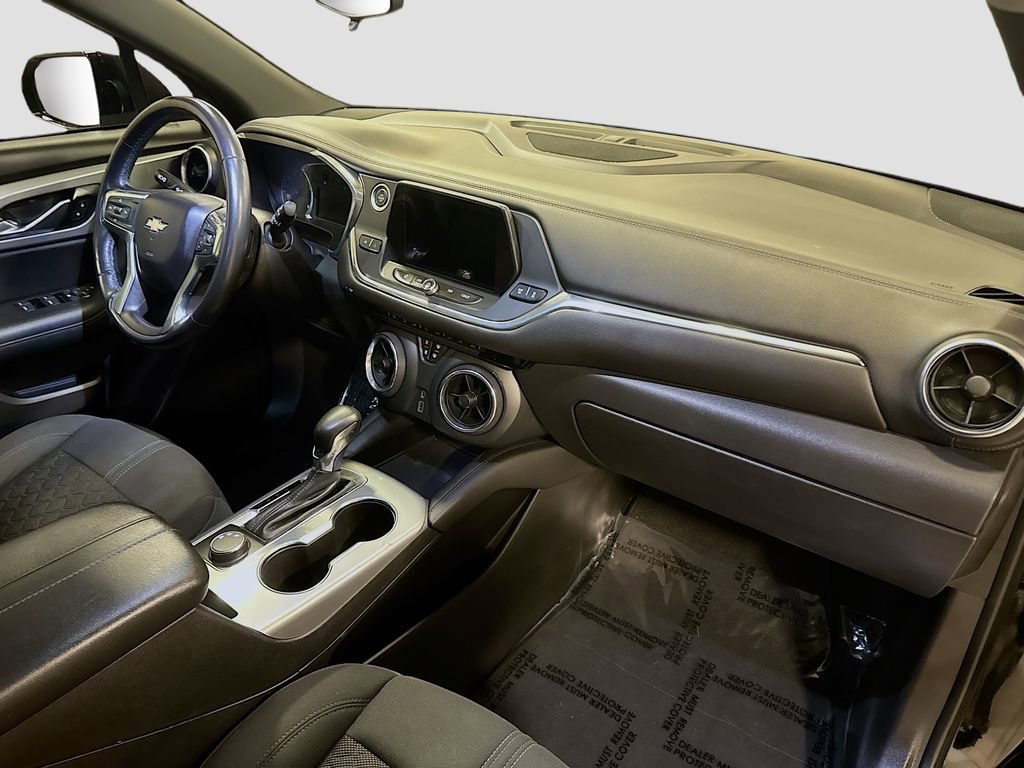 Used 2020 Chevrolet Blazer LT image 34