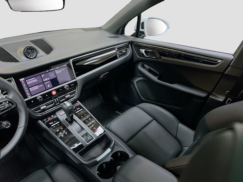 New 2026 Porsche Macan AWD/4WD image 26