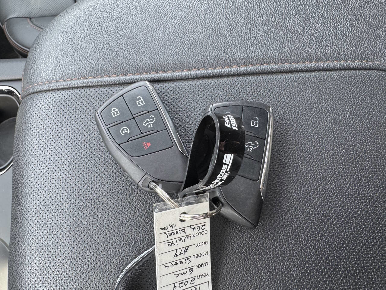 Used 2024 GMC Sierra 1500 AT4 w/ Technology Package image 30