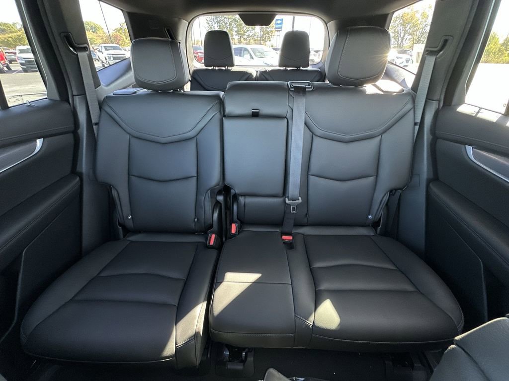 New 2025 Cadillac XT6 Luxury image 22
