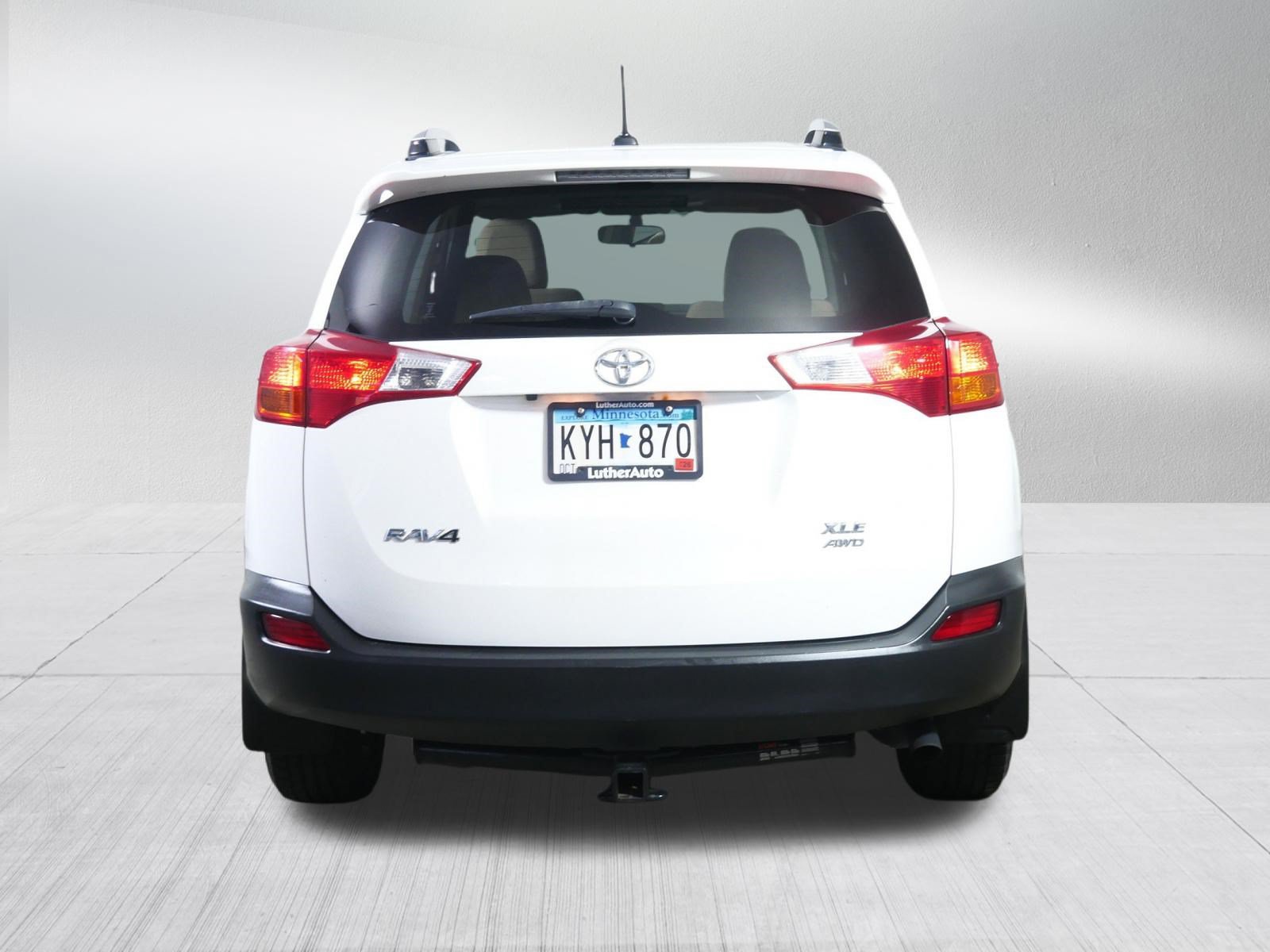 Used 2015 Toyota RAV4 XLE AWD/4WD image 6